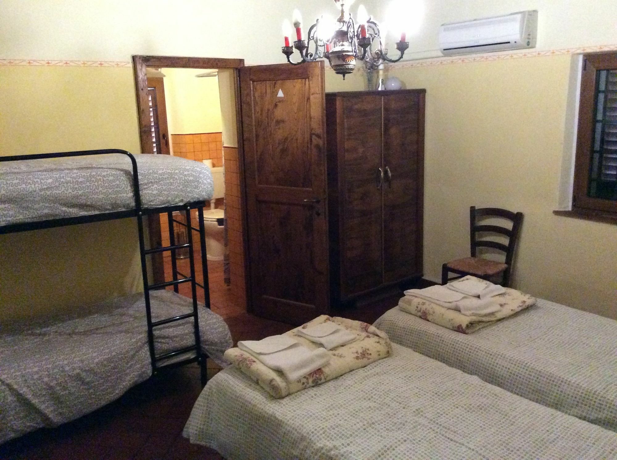 B&B E Locazioni Turistiche Antico Borgo Toscano Montecatini Terme Exterior foto